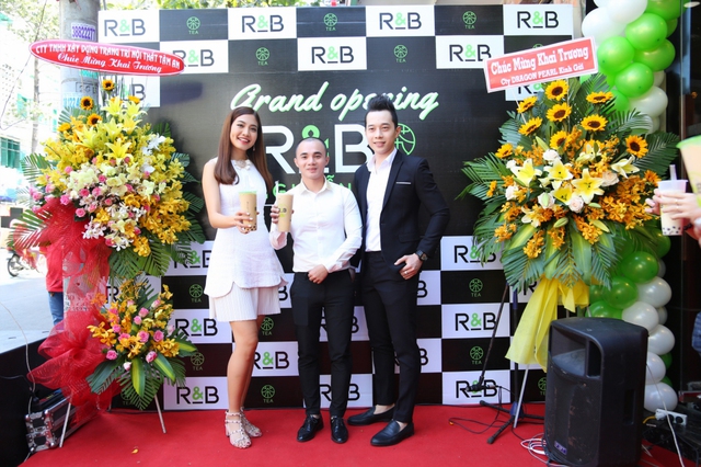 Đầu năm đi uống tr&agrave; sữa R&B TEA mừng khai trương cơ sở mới tại Quận 5 - Ảnh 2.