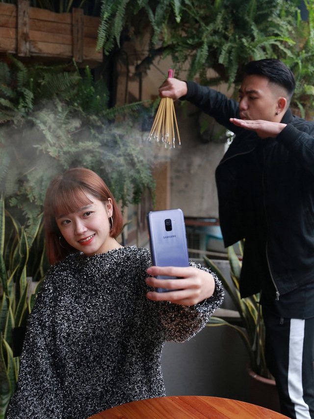 Sao Việt khoe ảnh selfie đẹp lung linh, thần thái trong mọi hoàn cảnh - Ảnh 18.