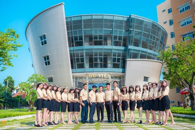 Trường đại học nào có không gian tự học lý tưởng nhất tại TP.HCM? - Ảnh 4.