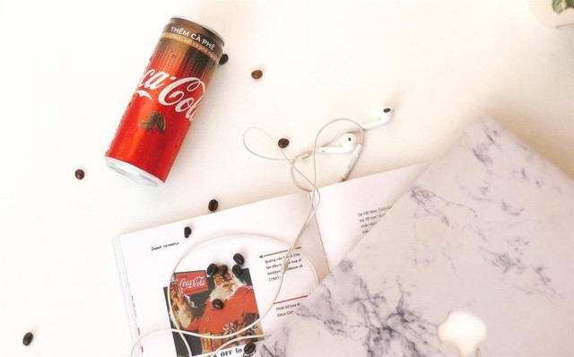 Sao bao ng&agrave;y tr&ocirc;ng ng&oacute;ng Coca-Cola th&ecirc;m c&agrave; ph&ecirc; nguy&ecirc;n chất đ&atilde; ch&iacute;nh thức ra mắt - Ảnh 2.