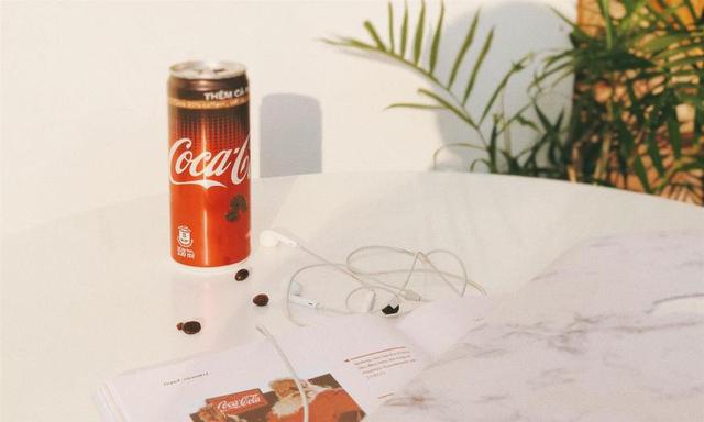 Sao bao ng&agrave;y tr&ocirc;ng ng&oacute;ng Coca-Cola th&ecirc;m c&agrave; ph&ecirc; nguy&ecirc;n chất đ&atilde; ch&iacute;nh thức ra mắt - Ảnh 4.