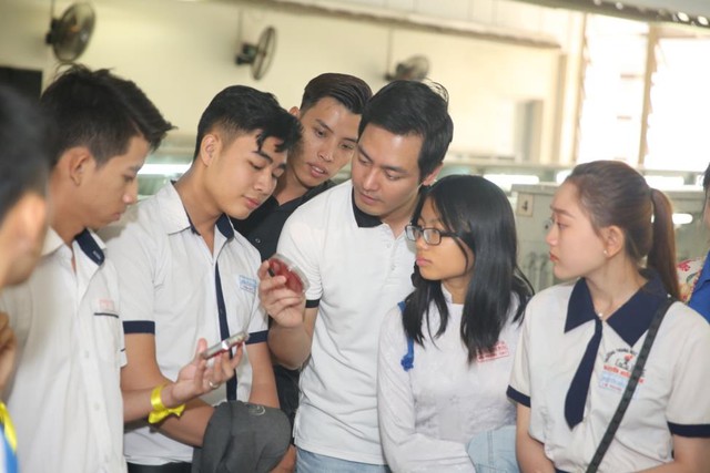 Phan Anh trở lại thời sinh vi&ecirc;n, chinh phục Đại học Y dược TP.HCM c&ugrave;ng teen S&agrave;i G&ograve;n - Ảnh 5.