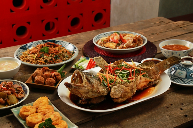 Đắm ch&igrave;m trong hương vị ẩm thực Trung Hoa giữa l&ograve;ng H&agrave; Nội - Ảnh 4.