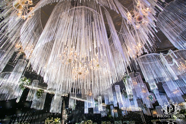 Đám cưới thiết kế siêu hoành tráng tại Quảng Ninh của nhà thiết kế Phong Design - Ảnh 2.