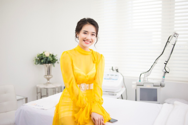 Bắt gặp Nhã Phương đi làm đẹp tại Hà Nội sau scandal tình cảm - Ảnh 8.