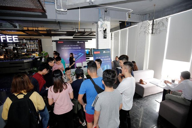 To&agrave;n cảnh buổi offline trải nghiệm &ldquo;ng&ocirc;i sao mới&rdquo; tầm trung Huawei Nova 3e - Ảnh 2.