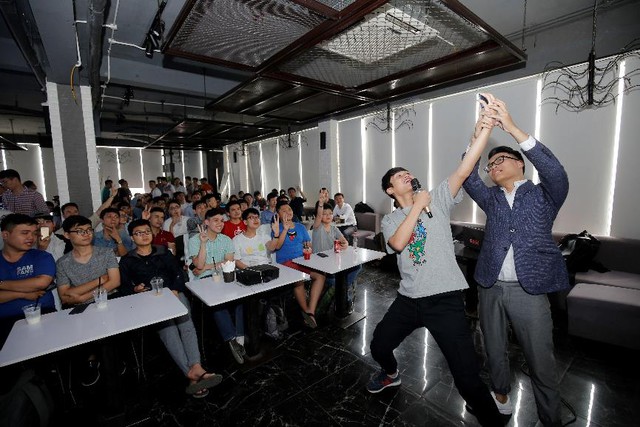 To&agrave;n cảnh buổi offline trải nghiệm &ldquo;ng&ocirc;i sao mới&rdquo; tầm trung Huawei Nova 3e - Ảnh 9.