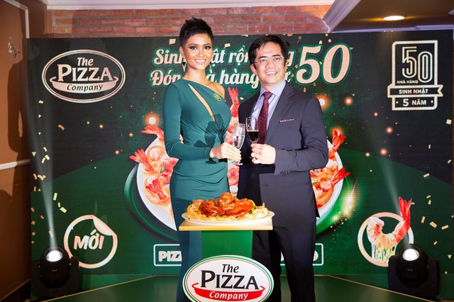 Hoa hậu H’Hen Niê quyến rũ dự tiệc sinh nhật The Pizza Company 5 tuổi - Ảnh 3.