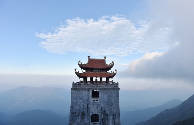 Kiến trúc chùa Việt trên đỉnh núi đẹp như tiên cảnh trên đỉnh Fansipan - Ảnh 11.