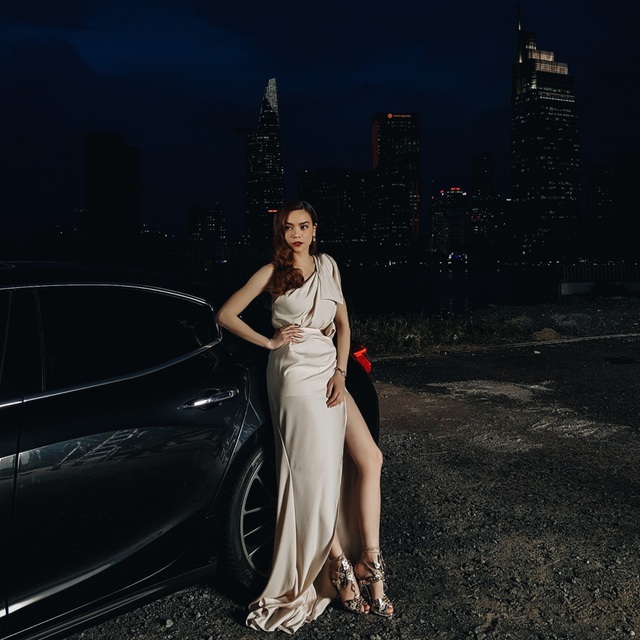 H&agrave; Hồ, Quỳnh Anh Shyn v&agrave; Jolie Nguyễn chứng minh Chopard l&agrave; thương hiệu đồng hồ m&agrave; mọi t&iacute;n đồ thời trang phải sở hữu - Ảnh 2.
