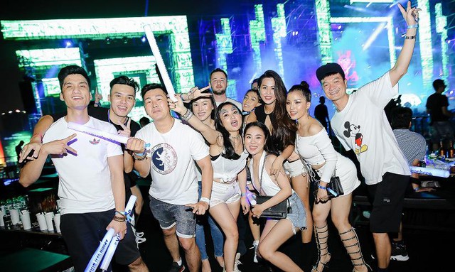 Những quyền lợi si&ecirc;u khủng m&agrave; tấm v&eacute; sự kiện NEX Music Festival 2018 mang lại - Ảnh 4.