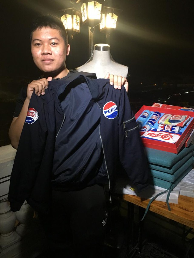 Giới trẻ hào hứng “lật tung” cả Hà Nội truy tìm hộp quà chất Pepsi - Ảnh 13.