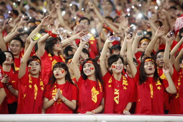 4 tháng sau cơn sốt U23 Việt Nam, giới trẻ vẫn cuồng nhiệt với bóng đá như thế! - Ảnh 2.