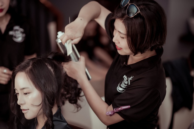 Đột nhập makeup room của cuộc thi “Miss Sea Vietnam Global 2018” - Ảnh 10.