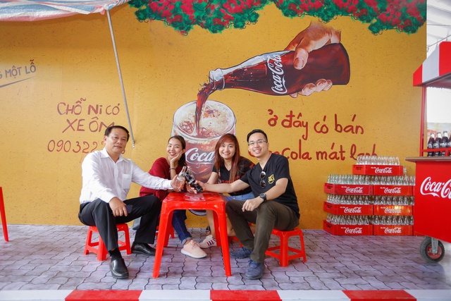 Hàng ngàn bạn trẻ “oanh tạc” lễ hội ẩm thực đường phố Đà Nẵng - Ảnh 10.