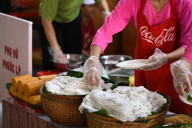 Giới trẻ Đà Nẵng “ăn chơi quên lối về” tại Coca-Cola Lễ hội ẩm thực đường phố - Ảnh 4.
