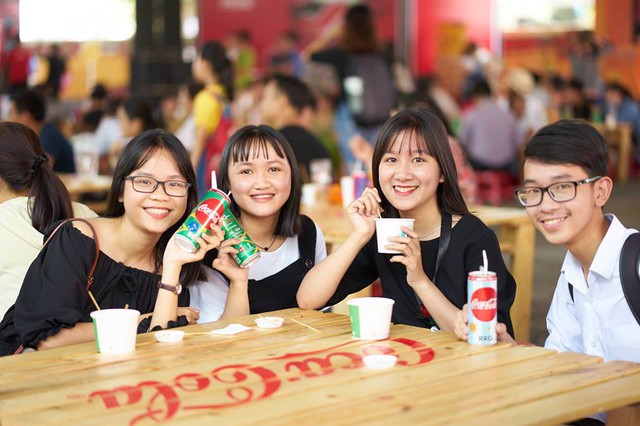 Giới trẻ Đà Nẵng “ăn chơi quên lối về” tại Coca-Cola Lễ hội ẩm thực đường phố - Ảnh 6.