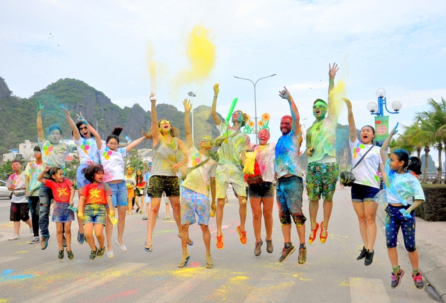Lễ hội văn ho&aacute; v&agrave; ẩm thực ch&acirc;u &Aacute; 2018: Mon Run rực rỡ, EDM tầm quốc tế - Ảnh 6.