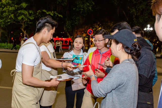 Thưởng thức bánh miễn phí cùng trai đẹp Le Castella Gò Vấp - Ảnh 7.