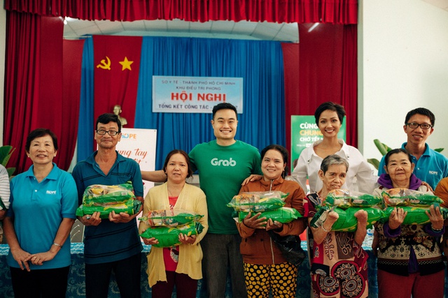 Hoa hậu H&rsquo;Hen Ni&ecirc; đồng h&agrave;nh hỗ trợ trẻ em ngh&egrave;o - Ảnh 4.