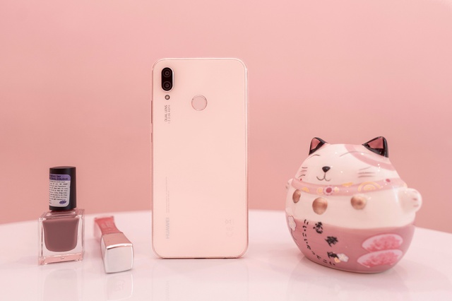 Huawei Nova 3e tung phi&ecirc;n bản hồng sakura ấn tượng - Ảnh 1.