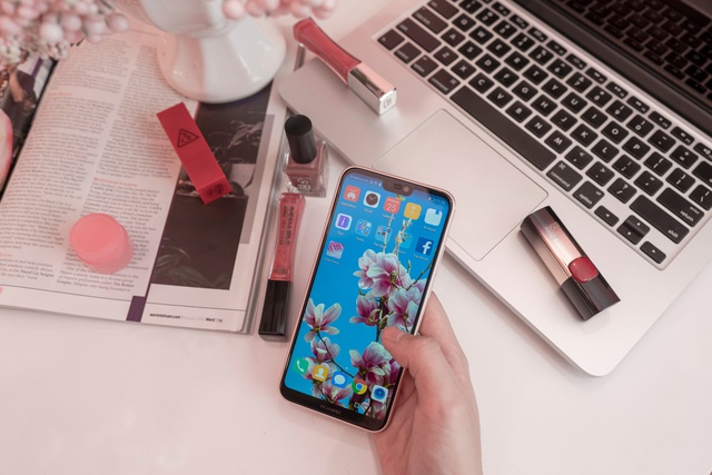 Huawei Nova 3e tung phi&ecirc;n bản hồng sakura ấn tượng - Ảnh 3.