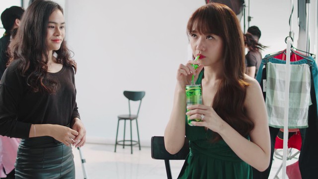 Hari Won đ&atilde; t&igrave;m được người mới thơm b&eacute;o hơn Trấn Th&agrave;nh - Ảnh 2.