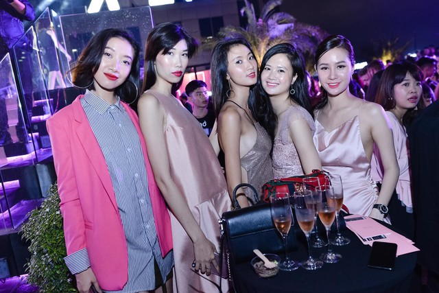 Muốn t&igrave;m những c&ocirc; n&agrave;ng s&agrave;nh điệu nhất h&atilde;y đến buổi tiệc của M.O.I - Ảnh 6.