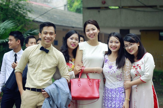 Ít ai biết, Hoa hậu Hương Giang còn có cô em họ vừa xinh vừa là giảng viên đại học tài năng thế này - Ảnh 5.