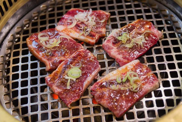 Thưởng thức cực phẩm b&ograve; Wagyu ngon đ&uacute;ng điệu tại Tasaki BBQ - Ảnh 3.
