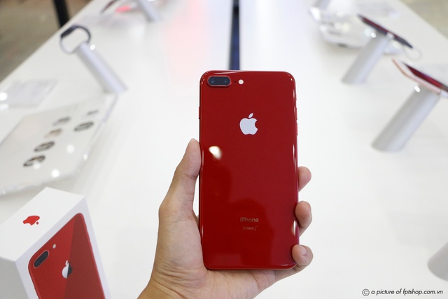 Mua iPhone 8/8 Plus (PRODUCT) RED chính hãng tại FPT Shop, nhận ngay 2 năm bảo hành - Ảnh 1.