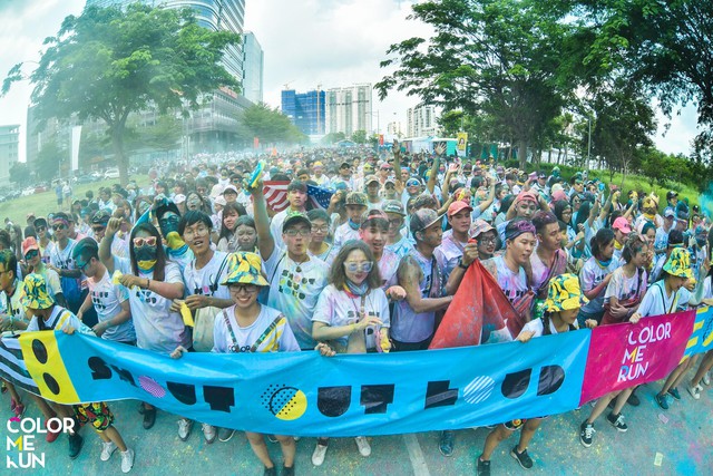 Cho&aacute;ng với những con số sau 5 năm Color Me Run - Ảnh 1.