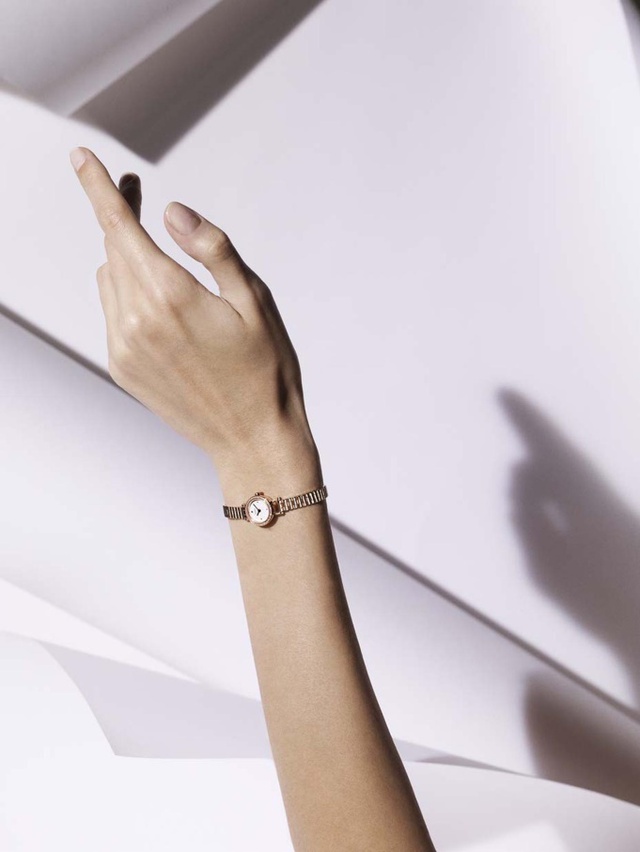 5 mẫu đồng hồ Herm&egrave;s thời trang qu&yacute; c&ocirc; thanh lịch n&agrave;o cũng n&ecirc;n sở hữu - Ảnh 13.