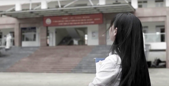 Lay động tr&aacute;i tim với clip &ldquo;mẹ v&agrave; h&agrave;nh tr&igrave;nh tương lai&rdquo; - Ảnh 2.