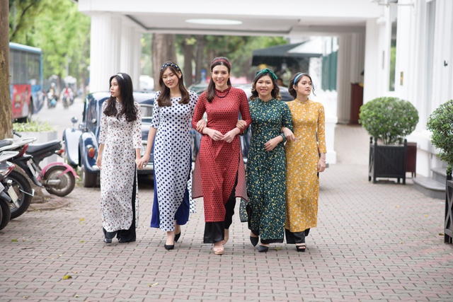 Chụp ảnh kỉ yếu “chất” như học sinh trường quốc tế - Ảnh 13.