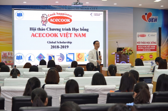 Acecook Việt Nam 2018 - Chương trình học bổng từ trái tim - Ảnh 1.