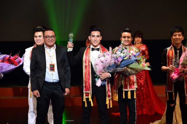 Johnny Nam Kiệt giành ngôi Á vương 1 cuộc thi Hoa hậu và Nam vương Doanh nhân người Việt Thế giới 2018 - Ảnh 1.
