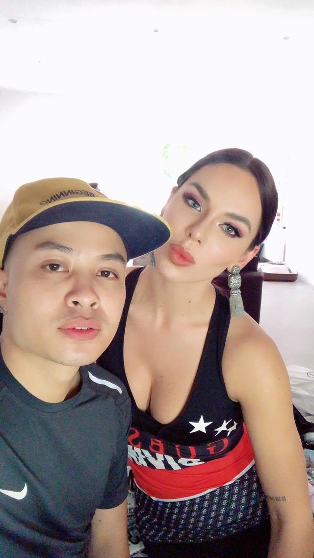 Make up artist Hoàng Hiển: Vui vì góp phần tạo nên thành công hình ảnh Vũ Ngọc Anh tại Cannes 2018 - Ảnh 5.