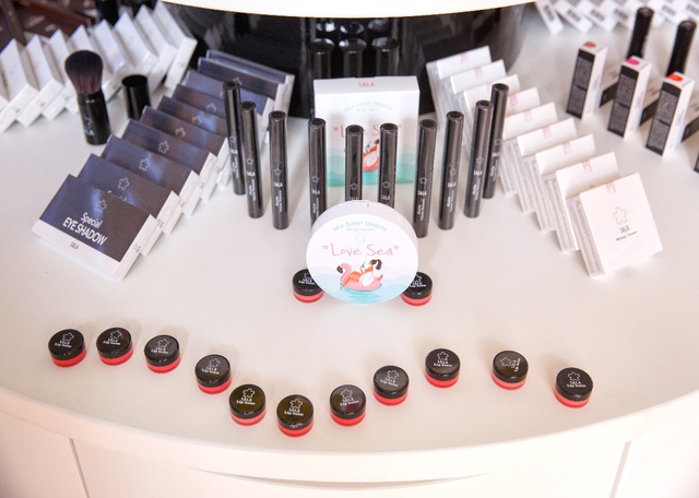 Mỹ phẩm Sala khai trương showroom makeup lớn nhất trong hệ thống toàn miền bắc - Ảnh 3.