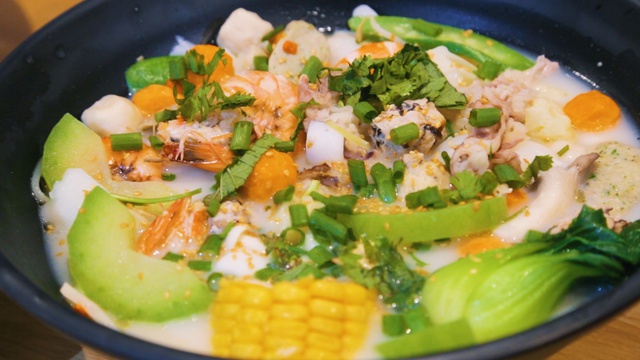 Canh thập cẩm Mala - Tang: Hành trình hương vị mới lạ đến từ Thượng Hải dành cho người Việt - Ảnh 7.
