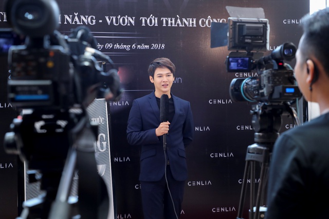D&agrave;n hot boy, hot girl Cenlia lịch l&atilde;m tham dự sự kiện đ&agrave;o tạo - Ảnh 4.