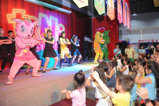 Cùng Quán quân Vietnam Idol Kids Thiên Khôi tham dự Thế vận hội mùa hè cho bé - Ảnh 1.