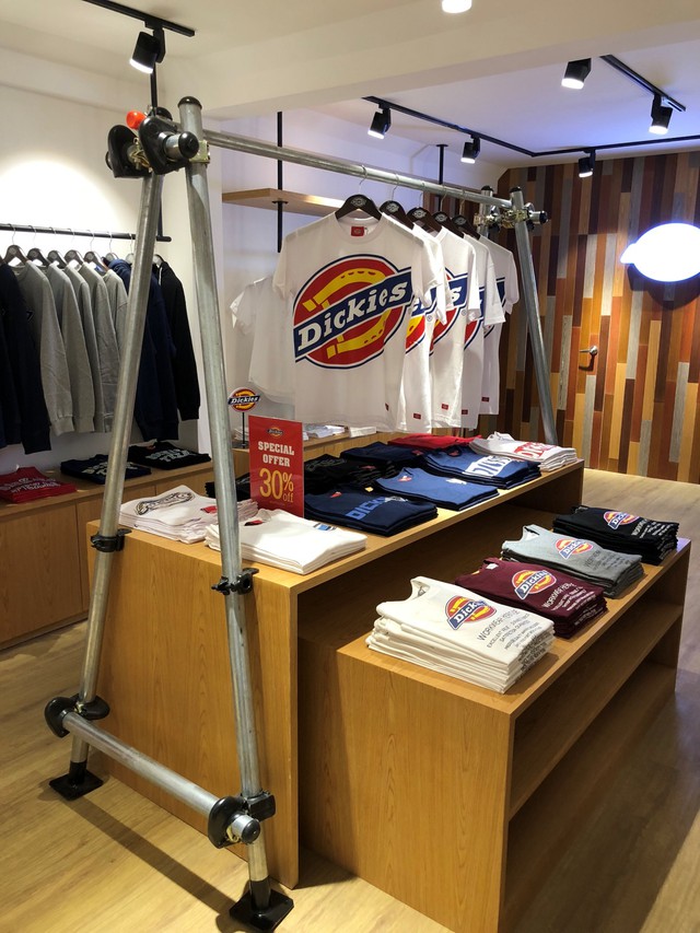 Dickies &ndash; Mang cả bầu trời phong c&aacute;ch basic đến với giới trẻ Việt - Ảnh 7.