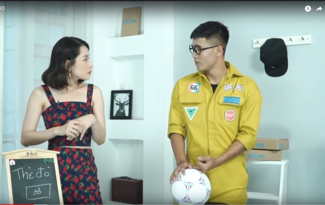 Chi Pu tung tuyệt chiêu đố thuật ngữ bóng đá khiến Đức Chinh hãi đến toát mồ hôi hột - Ảnh 4.
