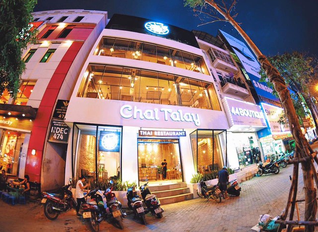 Lẩu Th&aacute;i b&ograve; Mỹ khổng lồ đổ bộ khu vực Đống Đa đang l&agrave;m đi&ecirc;n đảo giới trẻ H&agrave; th&agrave;nh - Ảnh 1.