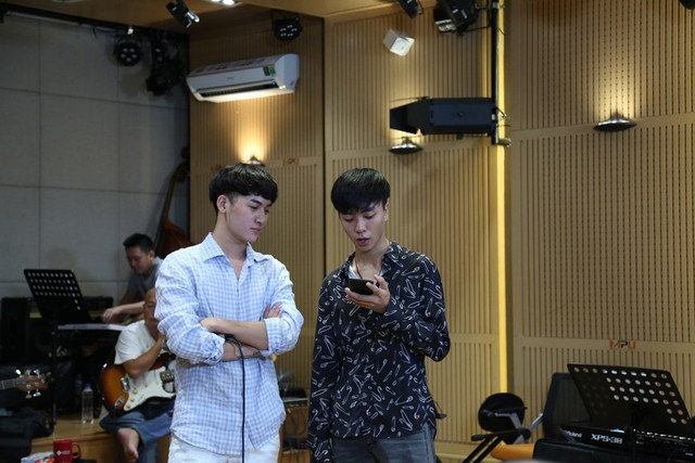 Hoàng Yến Chibi, Ali Hoàng Dương, Thảo Trang, Đinh Hương dốc sức luyện tập cho vòng thi quyết định Nhạc hội song ca mùa 2 - Ảnh 8.