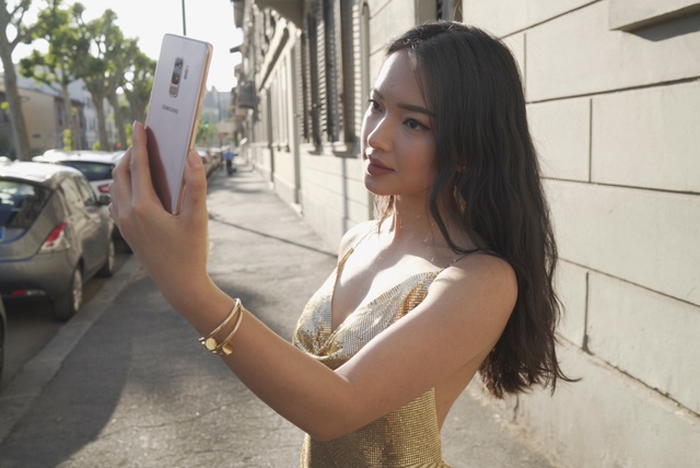 D&agrave;n sao Việt đồng loạt hớp hồn fan c&ugrave;ng thần th&aacute;i Ho&agrave;ng Kim sang ng&uacute;t ng&agrave;n - Ảnh 7.