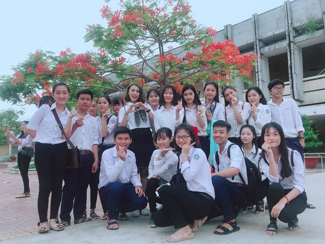 Ước Mơ Từ Làng: MC Vũ Mạnh Cường, ca sĩ Nam Cường cảm phục trước nỗ lực của các em học sinh nghèo hiếu học - Ảnh 7.