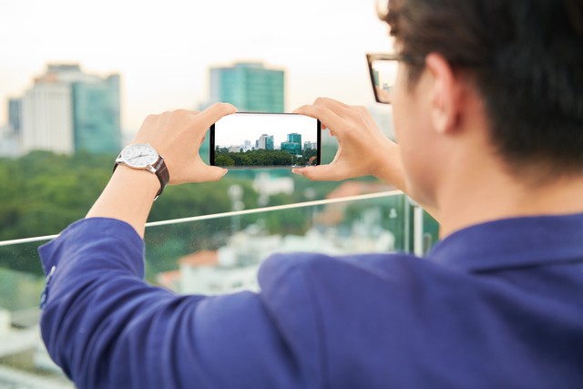 Đ&acirc;u l&agrave; smartphone bắt trọn khoảnh khắc đẹp nhất trong đ&ecirc;m nhạc - Ảnh 11.