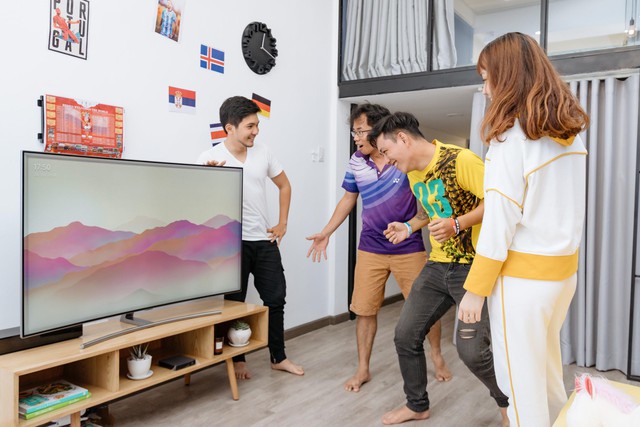 T&ocirc;i đ&atilde; tự biến ph&ograve;ng m&igrave;nh th&agrave;nh s&acirc;n vận động World Cup thứ thiệt như thế n&agrave;o? - Ảnh 16.